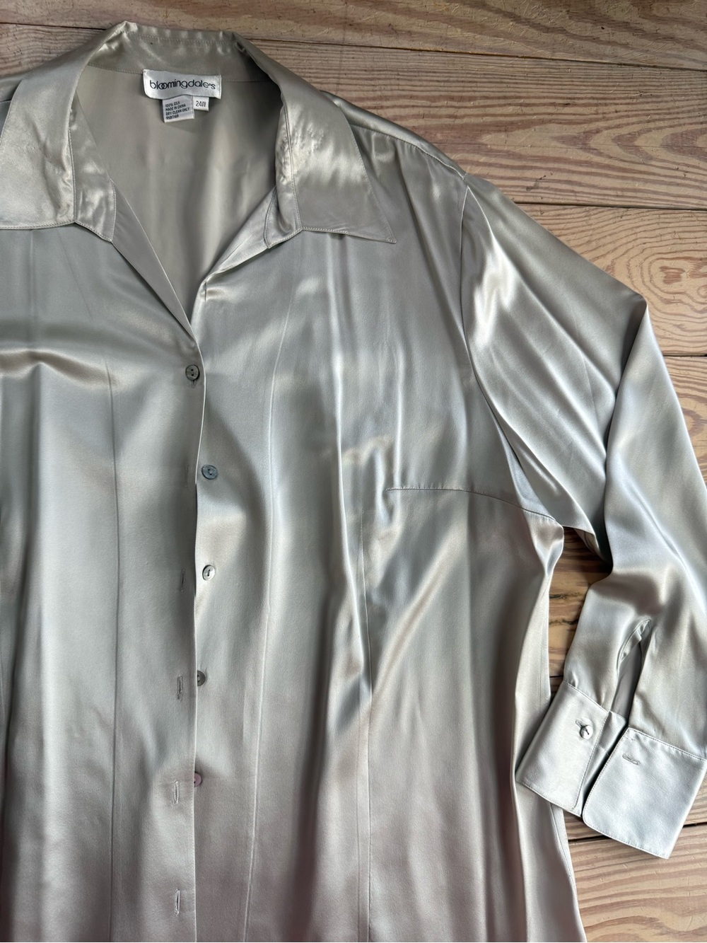 Bloomingdale's 100% Silk Button-Down Shirt Size 24W with matching scarf